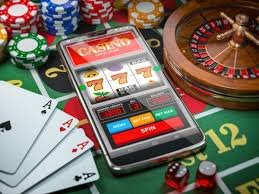 600 ph Slots section showing casino-style slot games available to VIP members